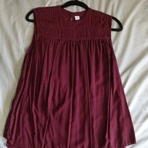 Maroon sleeveless top